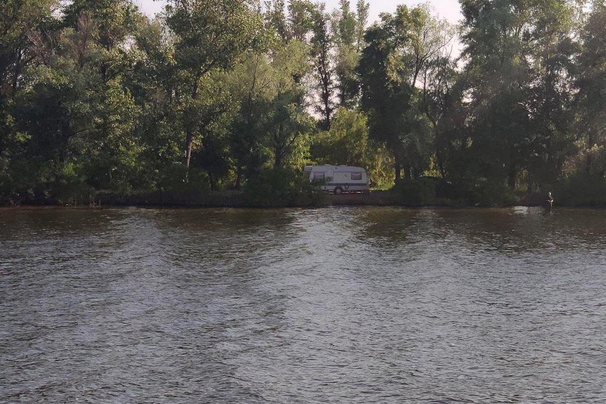 Спрятался :3 Спрятался :3