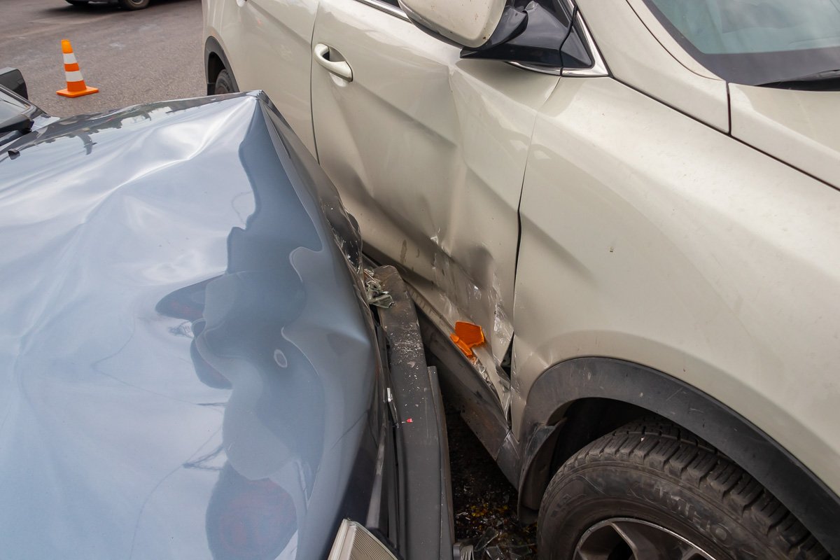 Столкнулись ВАЗ и Hyundai