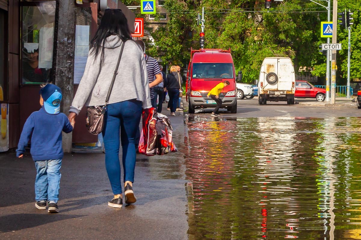 Обувайте резиновые сапоги Обувайте резиновые сапоги