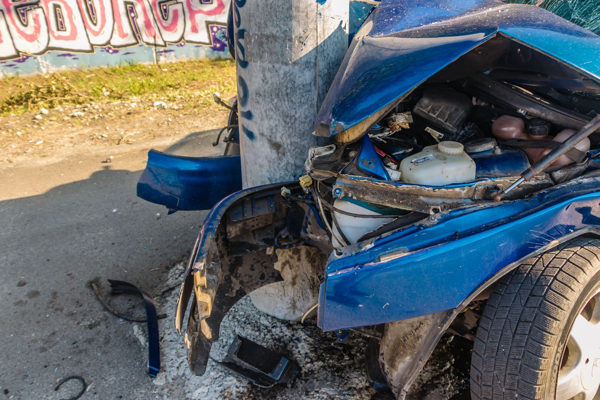 Автомобиль сильно поврежден