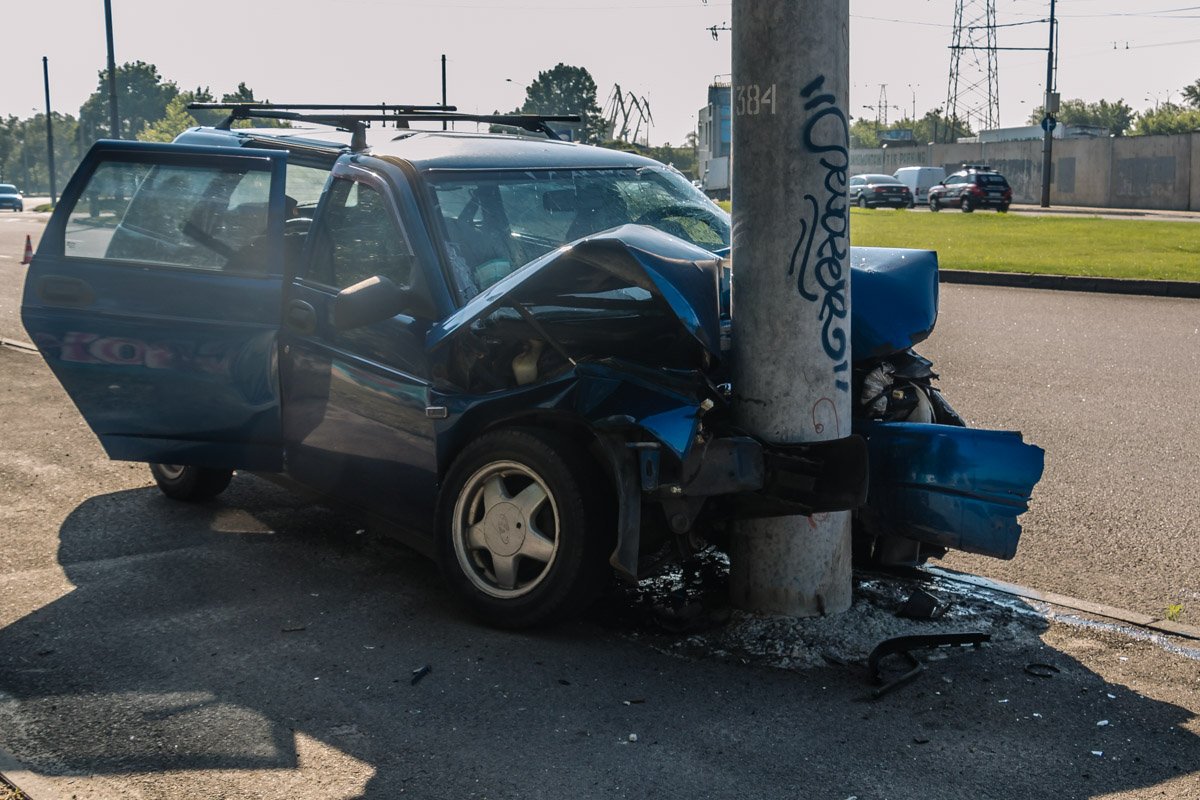 На месте работают правоохранители