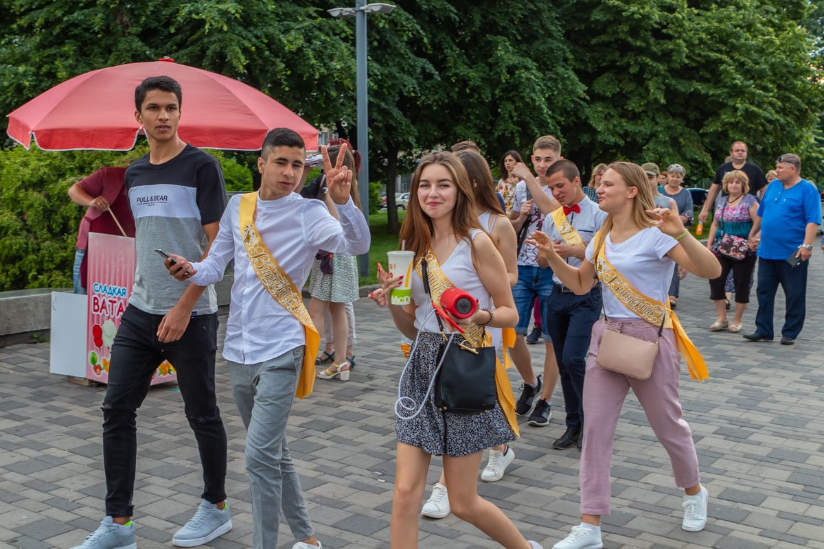 Твой взгляд, когда знаешь, что в стакане не кола