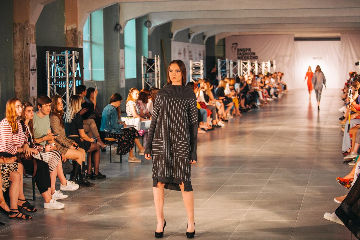 Модная и стильная одежда от МАХА