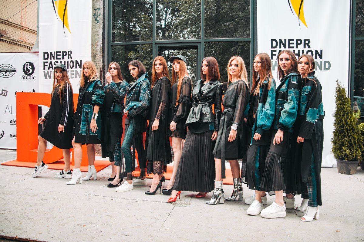 Локация перед входом в помещение 