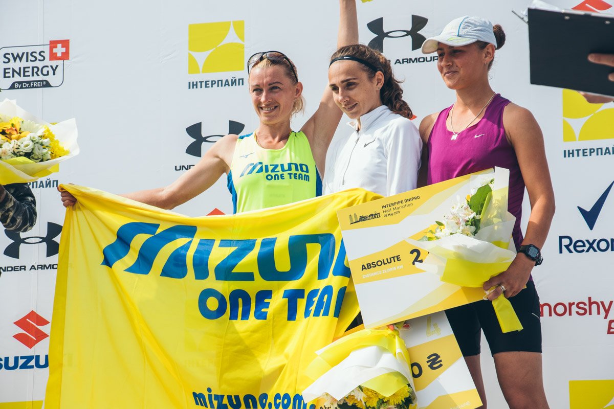 Всех победителей  4th INTERPIPE Dnipro Half Marathon ждали медали, кубки и денежные призы