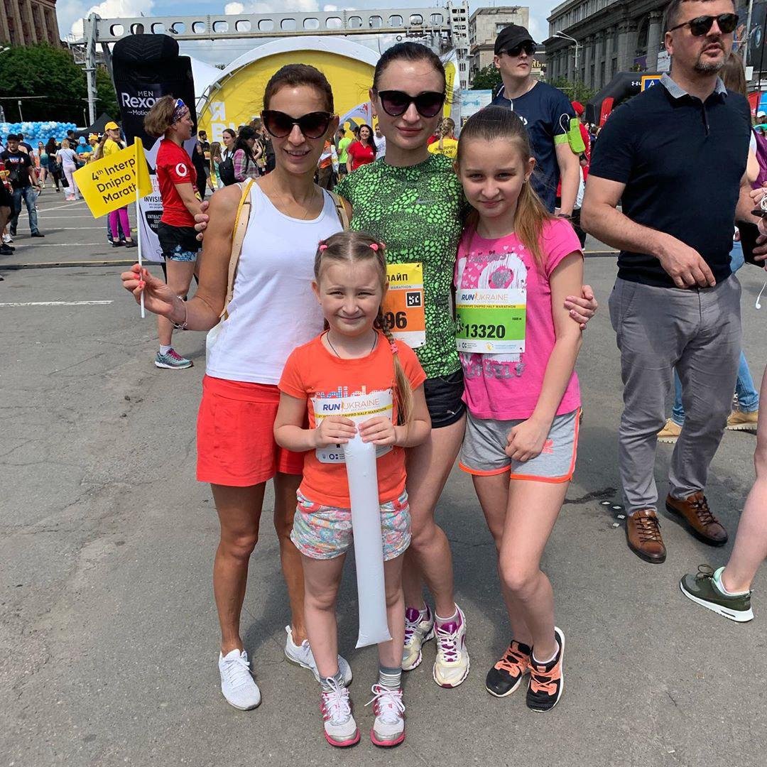 Всей семьей