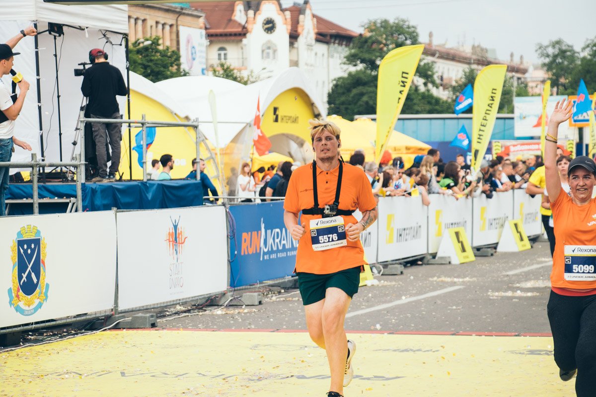 Информатор также принимал участие в марафоне 