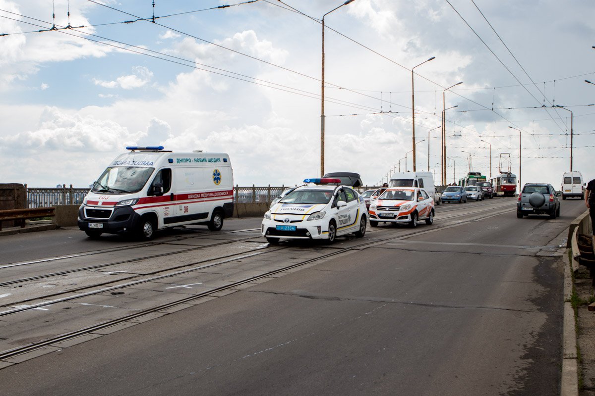 Движение электротранспорта было парализовано  Движение электротранспорта было парализовано