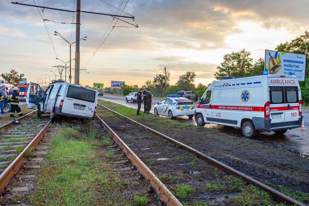 Влетел в столб Влетел в столб
