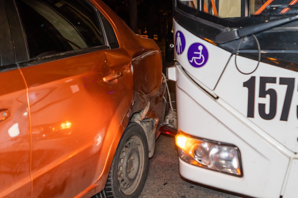 Водитель Chevrolet рассказал патрульным, что не мог уйти от столкновения