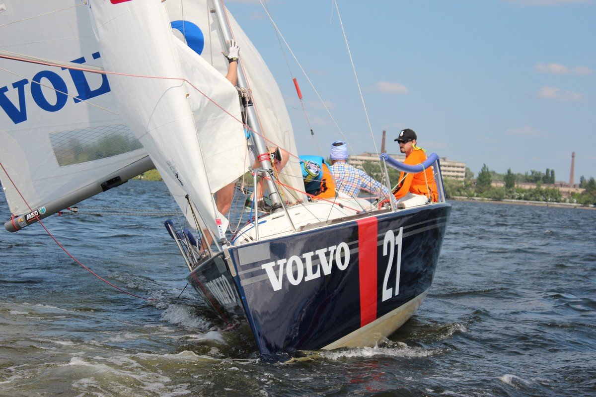 Теперь впереди спортсменов ждет усердная борьба переходящий Кубок Клуба