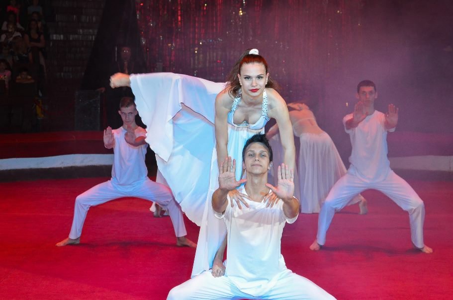 ... танцоры ... ... танцоры ...