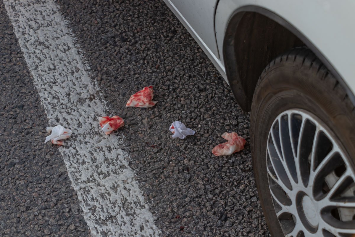 Двоих парней забрала скорая