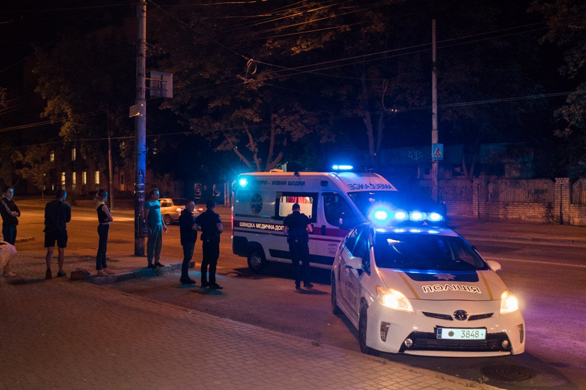 Такси Daewoo Lanos сбило девочку пешехода Такси Daewoo Lanos сбило девочку пешехода