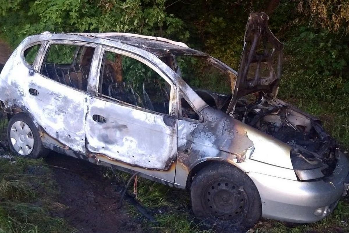 За несколько минут Hyundai выгорел дотла За несколько минут Hyundai выгорел дотла