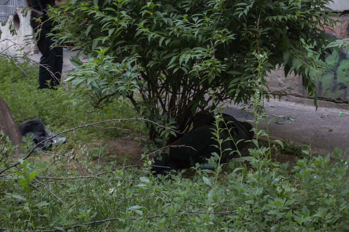 Личность умершего, как и причина смерти, пока не установлены Личность умершего, как и причина смерти, пока не установлены