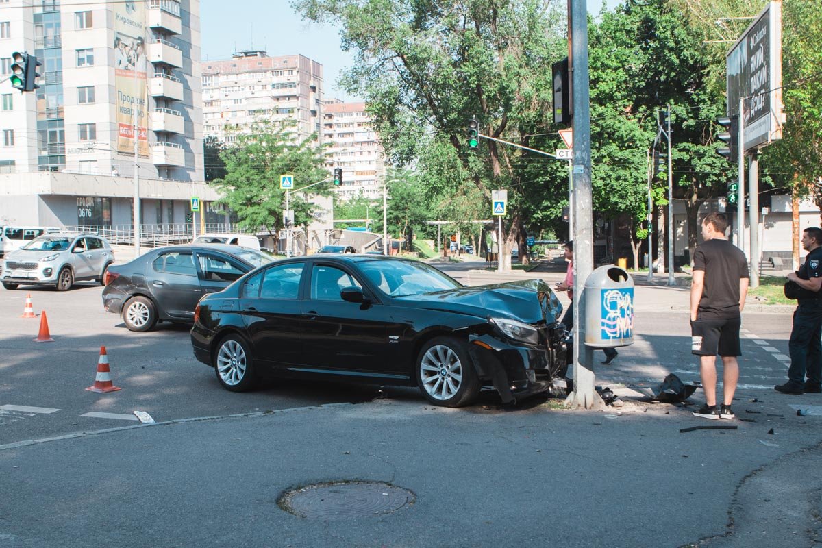 ДТП на проспекте Поля