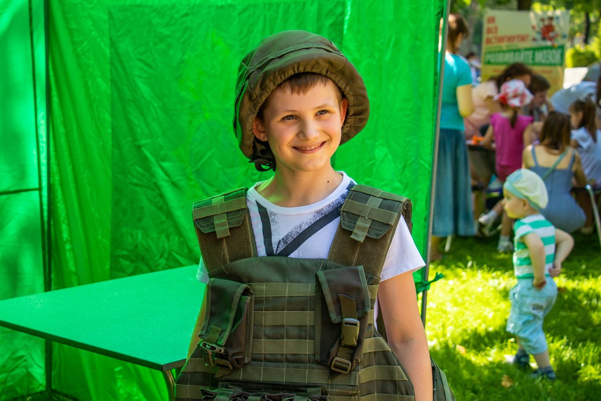 Будущий защитник своей семьи и большой страны Будущий защитник своей семьи и большой страны