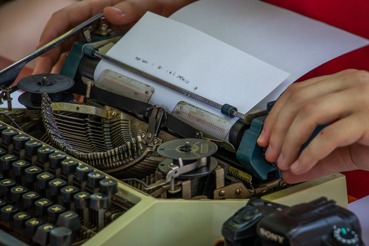 Чем непримечательней машинка, тем больше шума она издает Чем непримечательней машинка, тем больше шума она издает