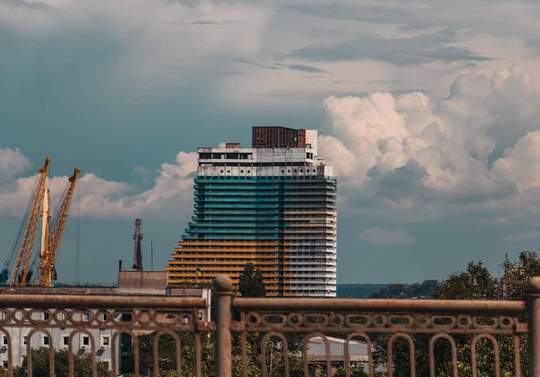 Когда погода идеально сочетается с настроением города. Фото: glebastee Когда погода идеально сочетается с настроением города. Фото: glebastee