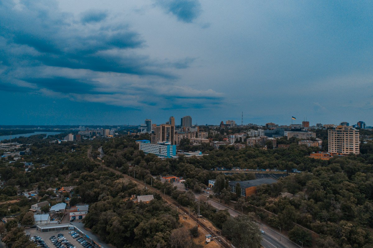 жил у моря, играл в рулетку,