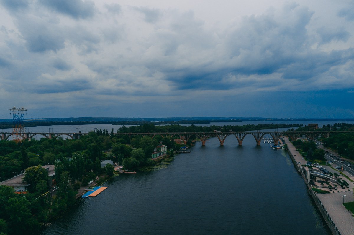 С высоты ледника я озирал полмира,