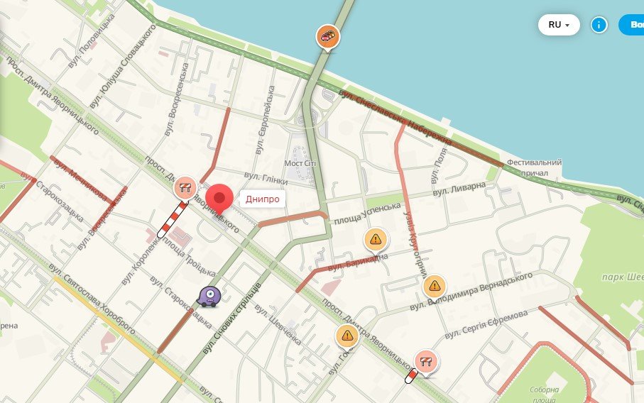 В центре сейчас пробки и тянучки В центре сейчас пробки и тянучки