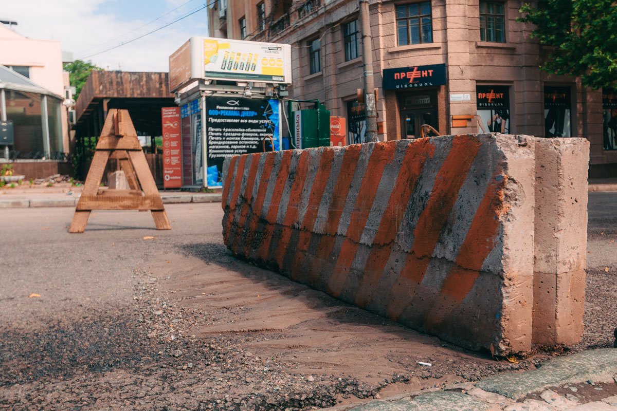 Водителям и пешеходам лучше выбирать альтернативные маршруты  Водителям и пешеходам лучше выбирать альтернативные маршруты