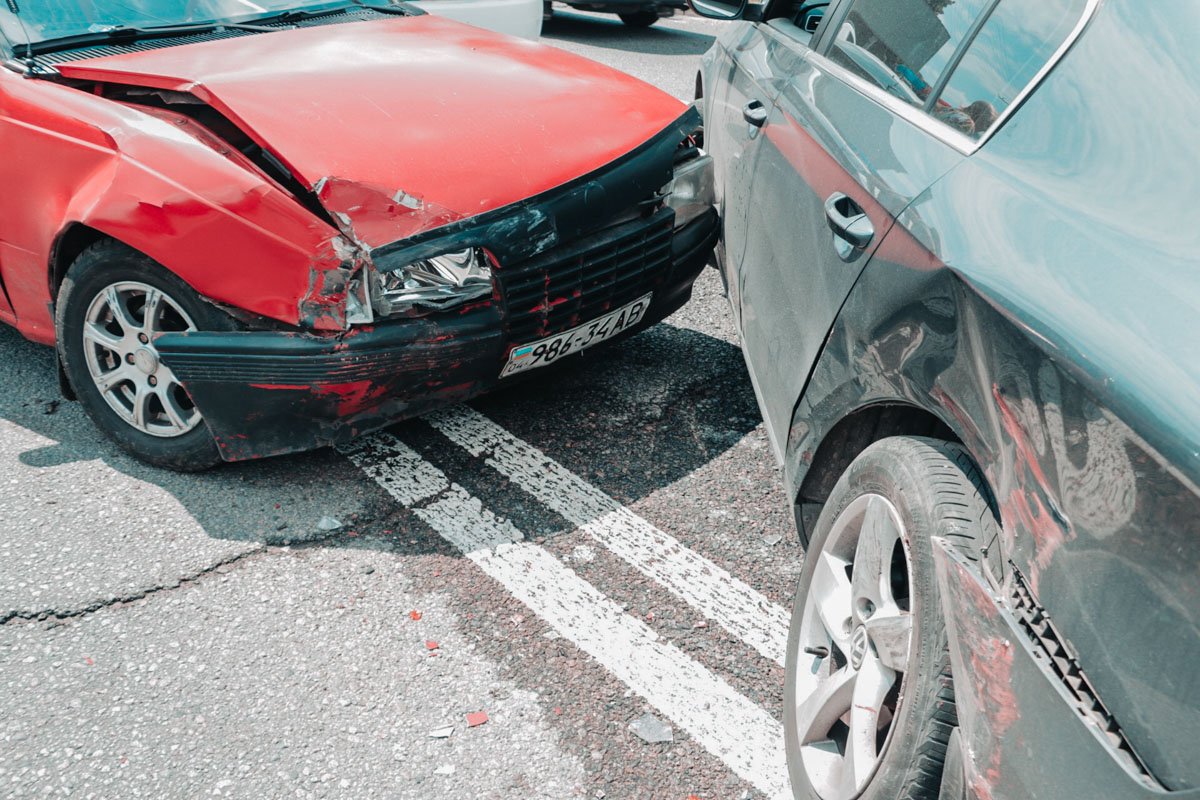 На Космической столкнулись Volkswagen и Opel