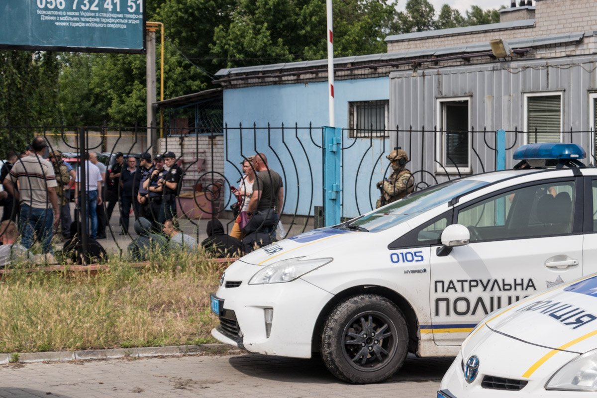 В деталях случившегося разбираются правоохранители