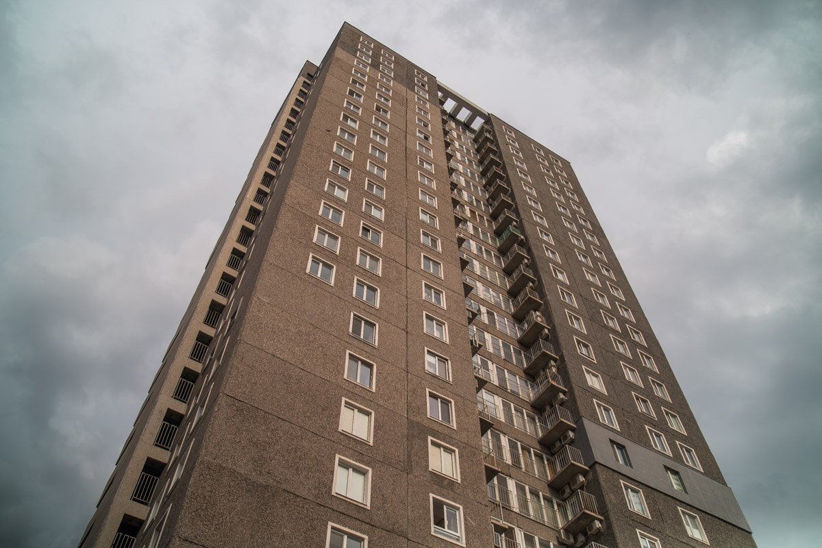 Инцидент произошел во дворе дома на проспекте Александра Поля