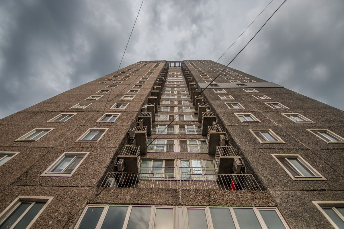 Соседи говорят, что мужчина - экс-военный прокурор 