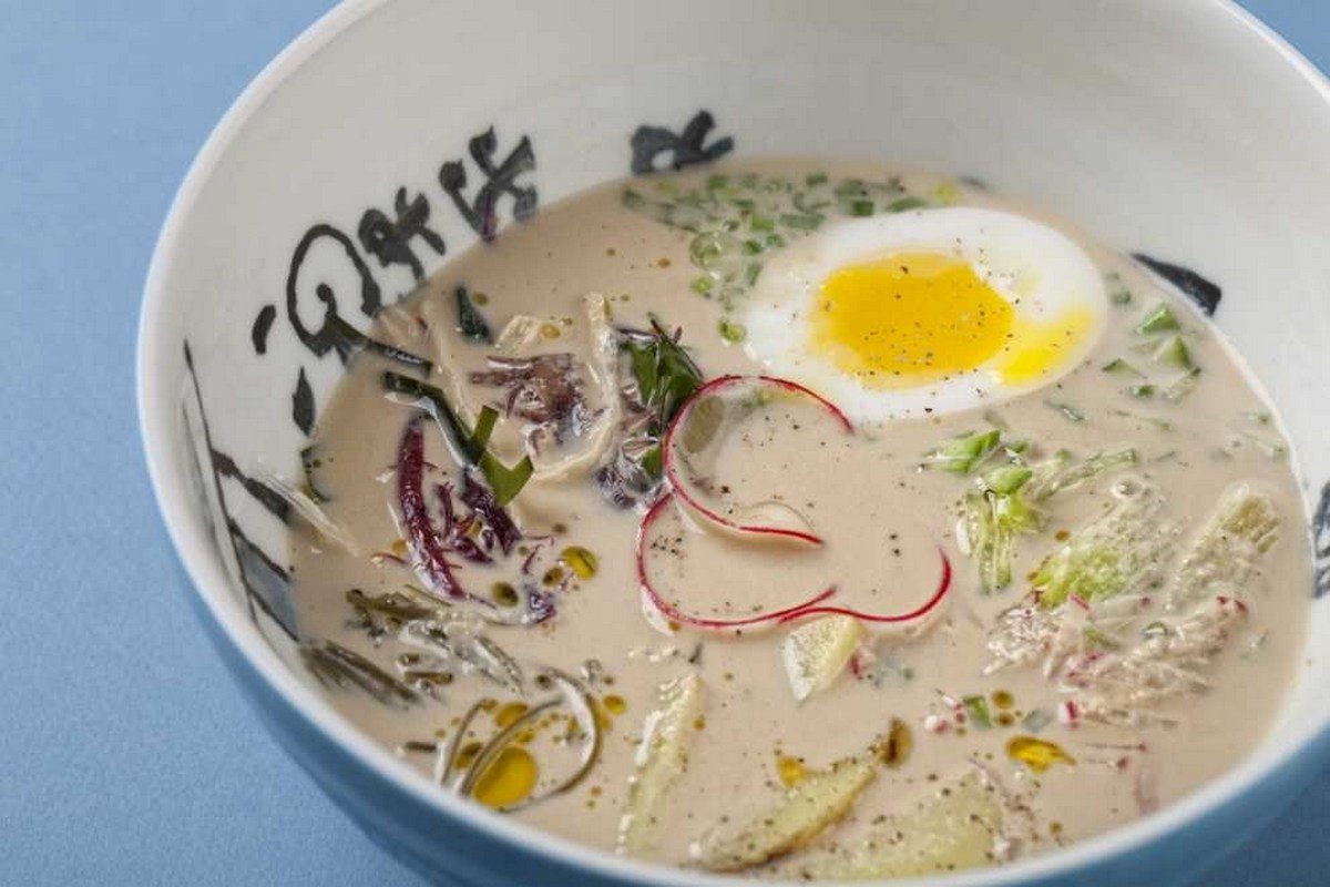 Полезные и вкусные рецепты: как приготовить окрошку с водорослями 1