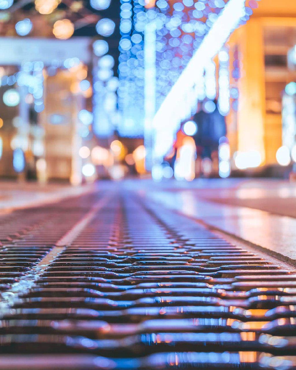 Город под подошвой. Фото: hodju_v_pumax