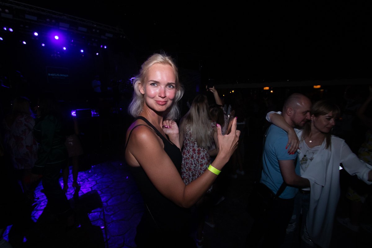 Застукали во время селфи Застукали во время селфи