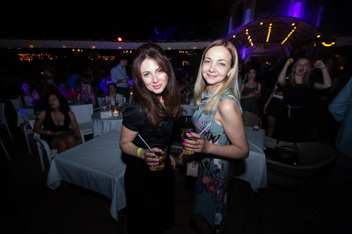 Эмоции зашкаливают Эмоции зашкаливают