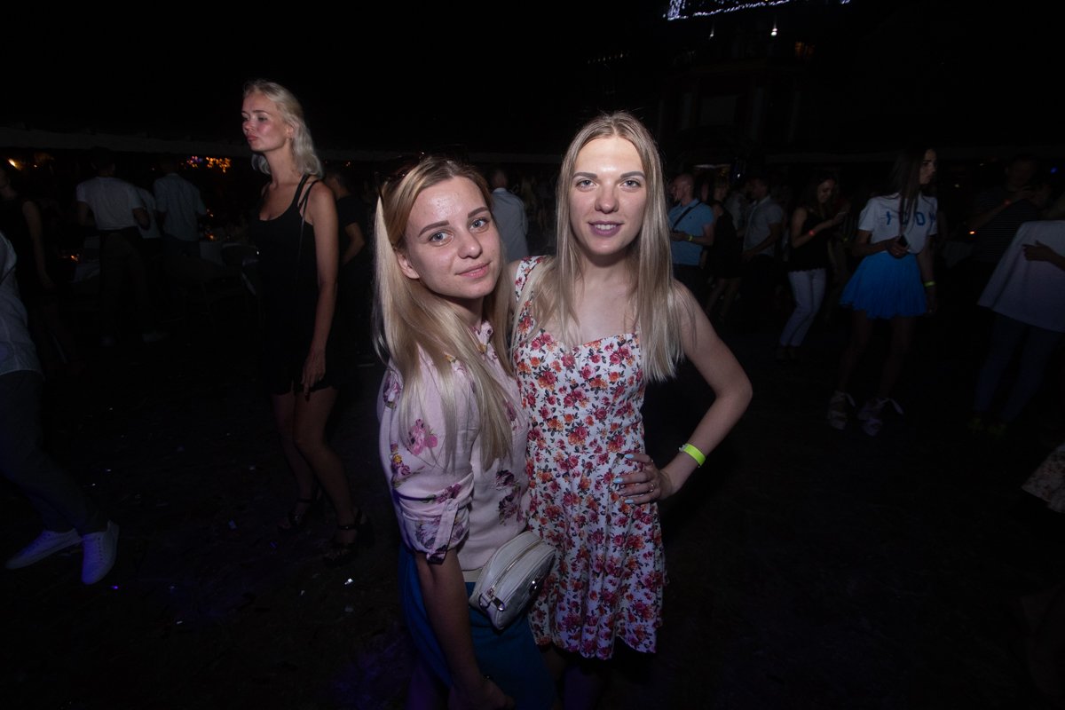 Вечер явно удался Вечер явно удался