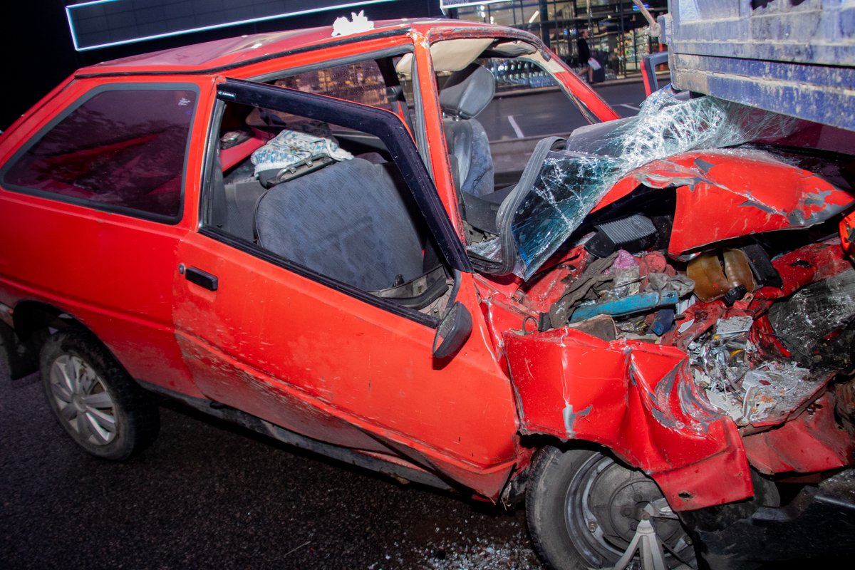 Медики госпитализировали пострадавшего мужчину в областную больницу имени Мечникова