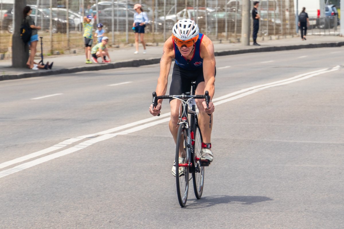 Атлет из Каменского Юрий Макогонов Атлет из Каменского Юрий Макогонов