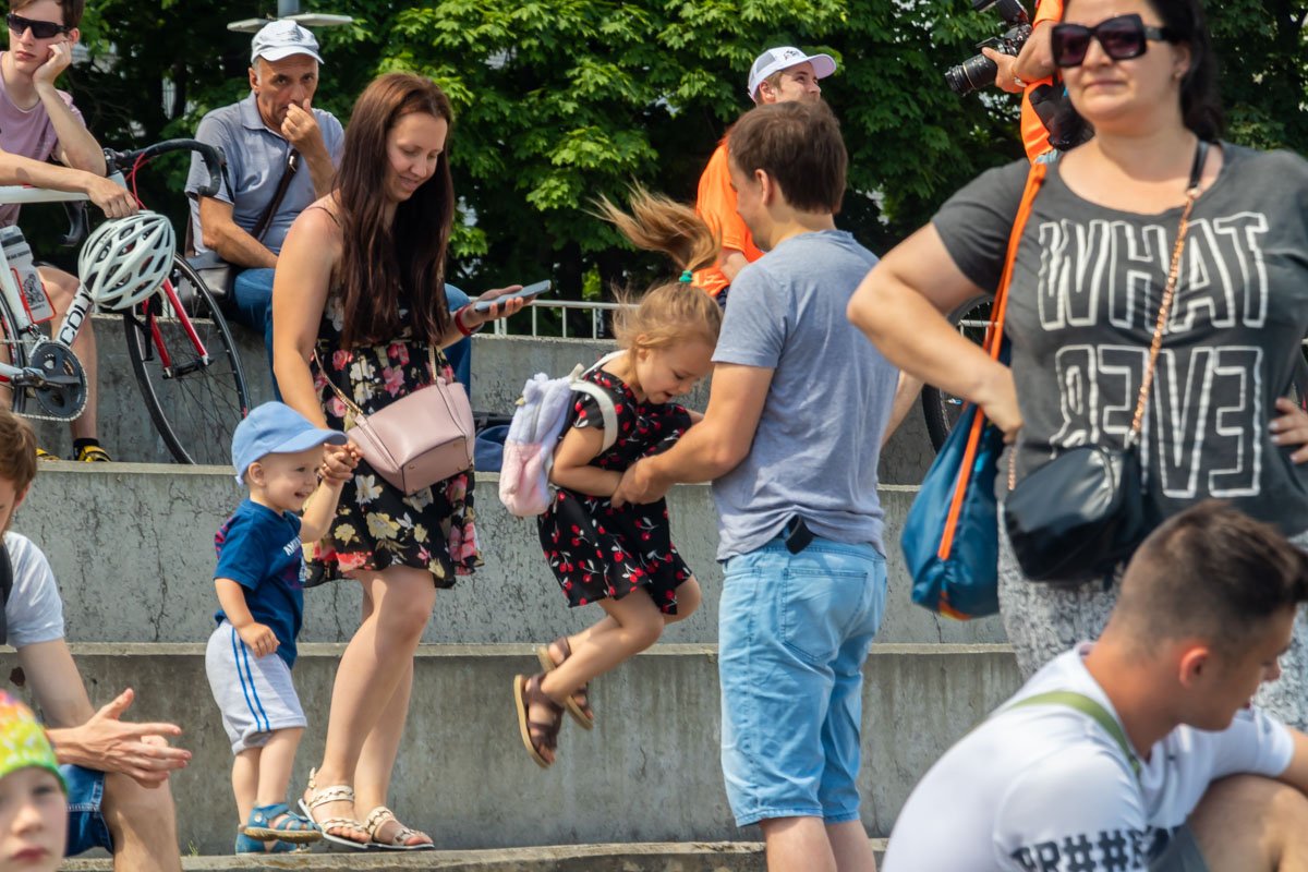Папа, лови меня! Папа, лови меня!