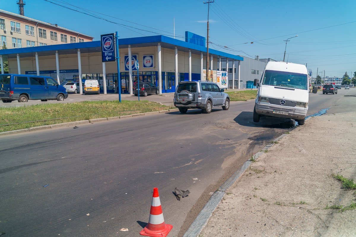 Маршрутка ехала в сторону речпорта