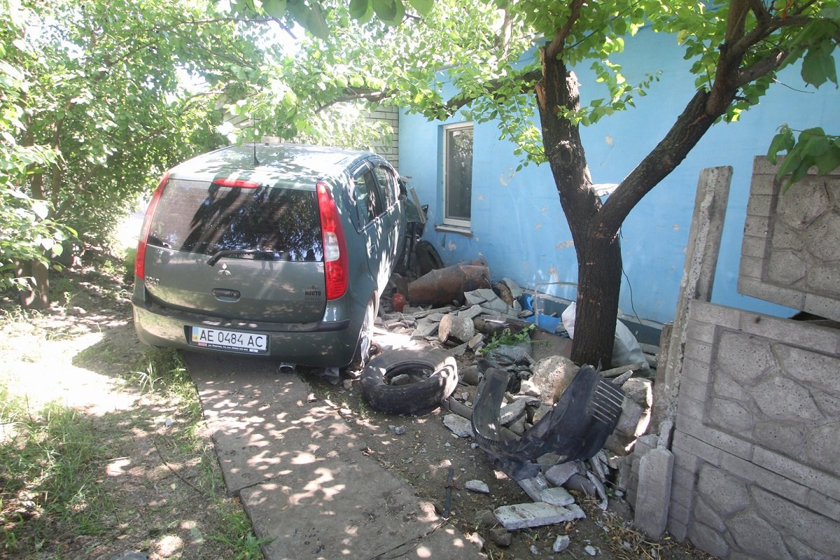 Предварительно, причиной аварии стал пешеход, который резко выскочил на дорогу