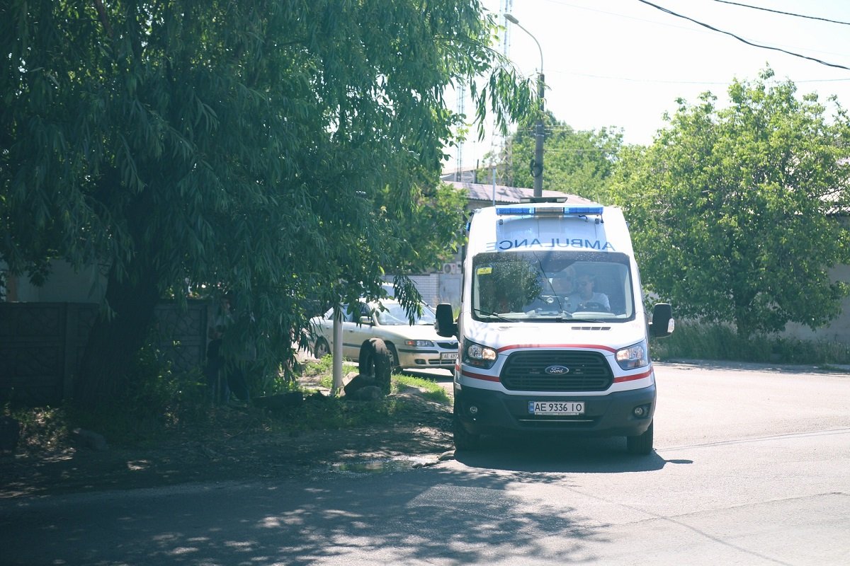 С места аварии обеих забрала скорая помощь