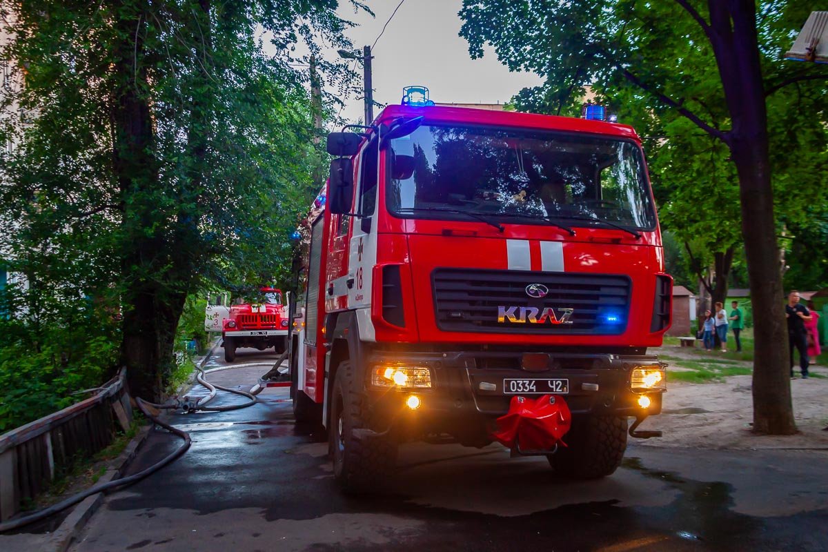 Огонь повредил имущество на площади примерно 20-30 м² Огонь повредил имущество на площади примерно 20-30 м²