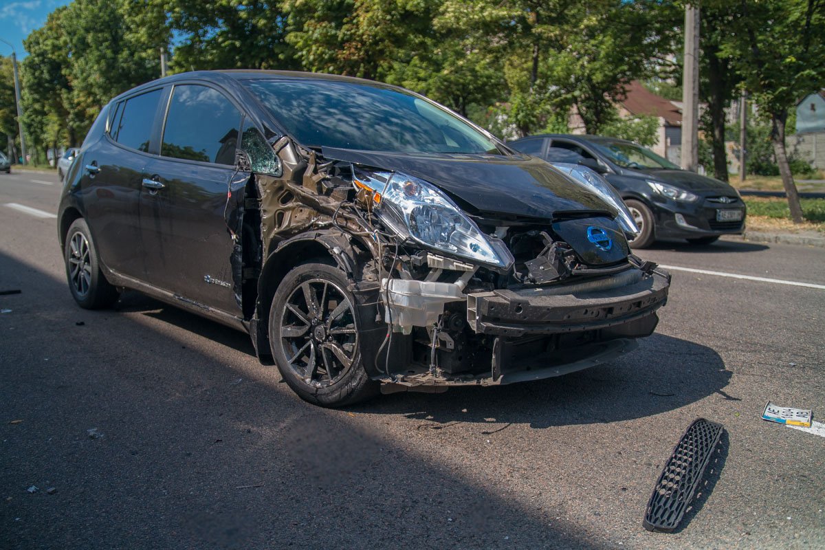 Повреждения Nissan  Повреждения Nissan