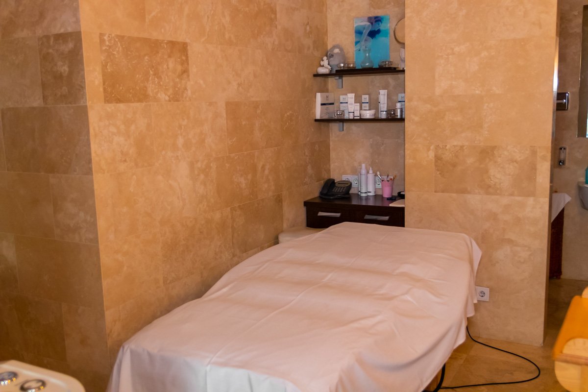 пециалисты владеют различными техниками, с помощью которых готовы возродить красоту и гибкость вашего тела пециалисты владеют различными техниками, с помощью которых готовы возродить красоту и гибкость вашего тела