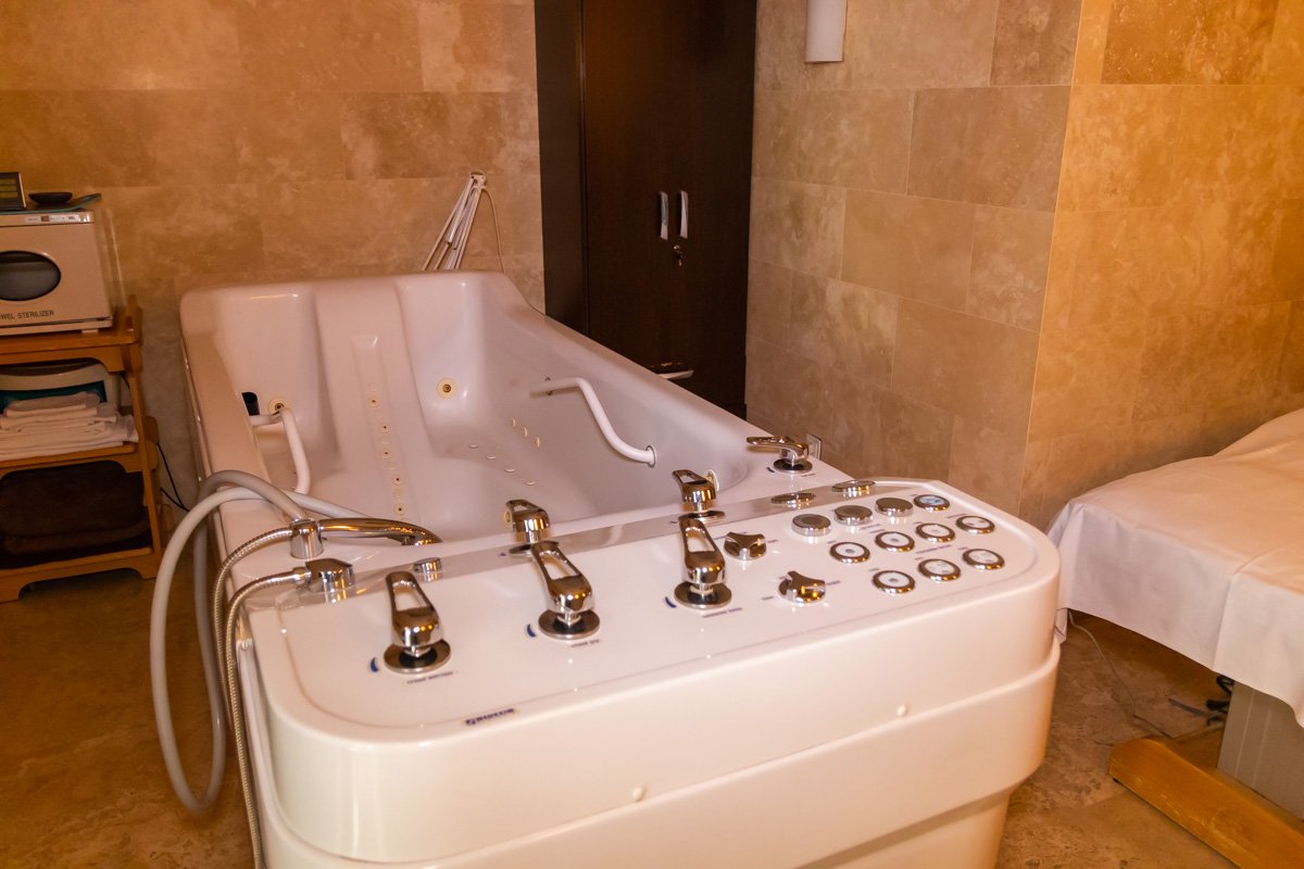 Здесь есть все, что душа пожелает: от классического до лимфодренажного и антицеллюлитного массажей Здесь есть все, что душа пожелает: от классического до лимфодренажного и антицеллюлитного массажей