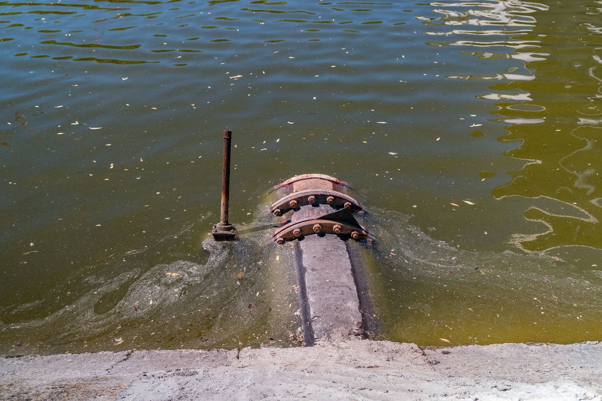 Коллектор обещают почистить с 2017 года