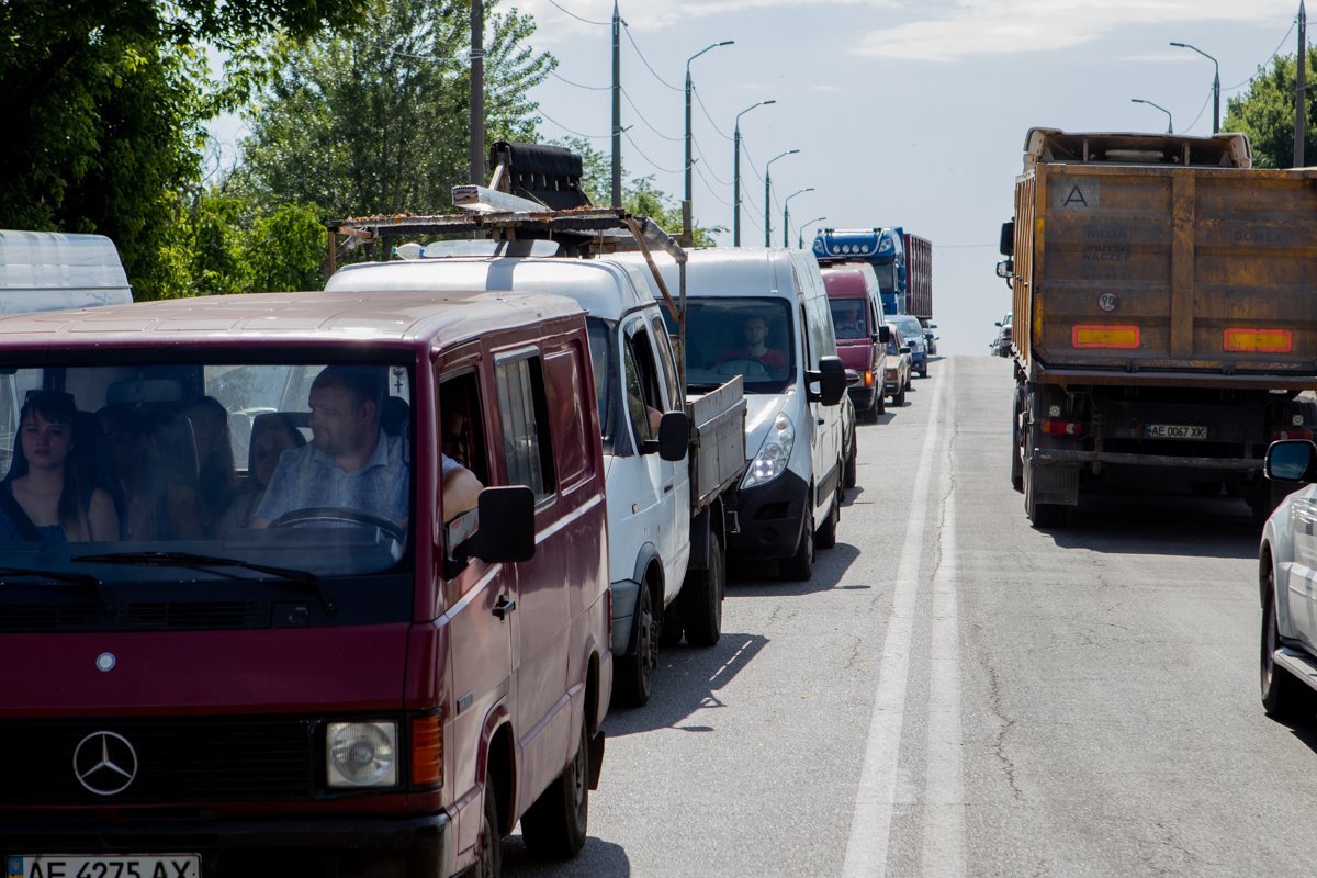 Из-за аварии образовалась большая пробка