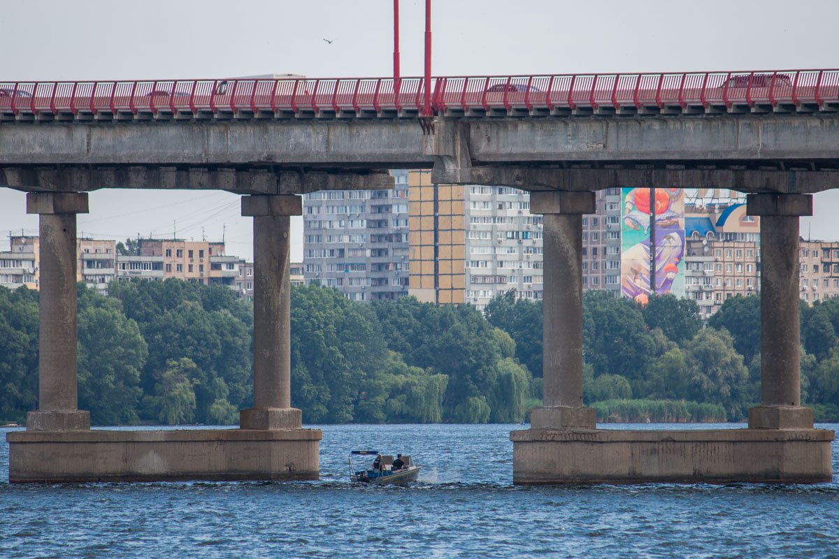 В Днепре 70-летний мужчина спрыгнул с Нового моста В Днепре 70-летний мужчина спрыгнул с Нового моста